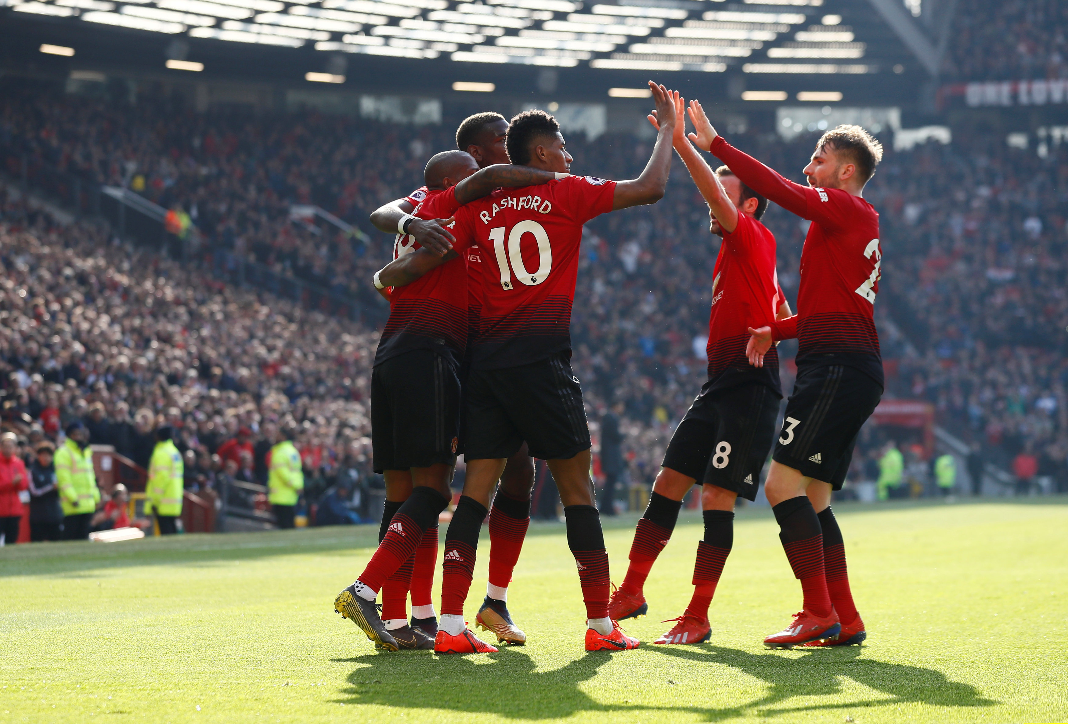 激烈的英超 激烈的英超